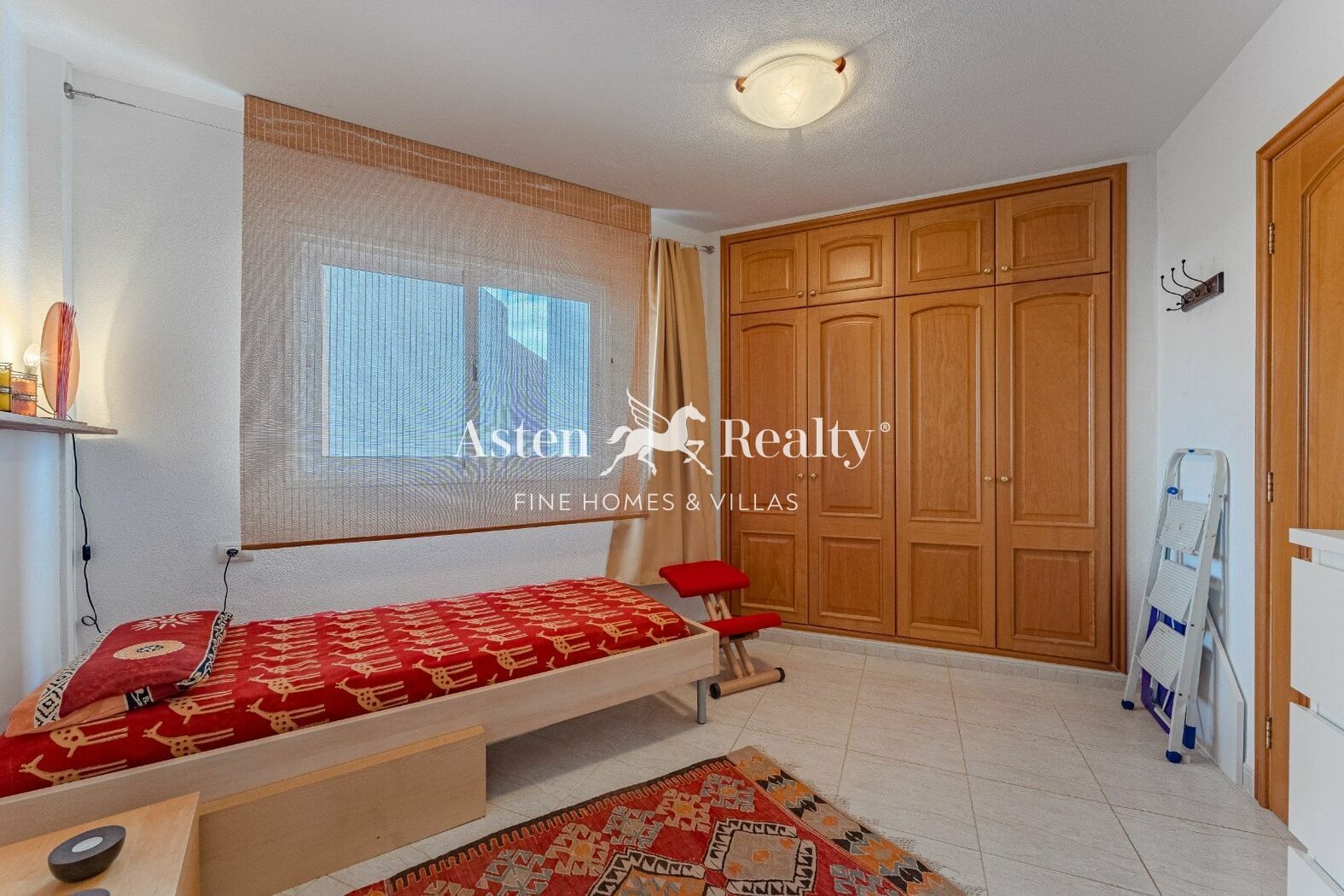 ASTEN Realty Seafront 2 Bedroom Penthouse Alcalá