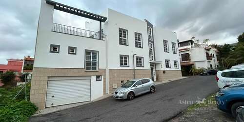 Edificio di 7 Camere
