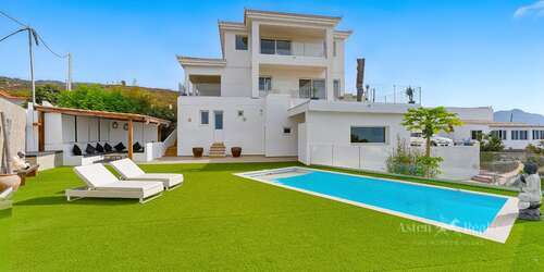 5 Bedroom Villa - Arona