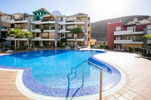 3 Bedroom Townhouse - Los Cristianos - El Rincón — photo 2 of 53