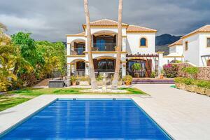 5 Bedroom Villa - Torviscas Alto (2)