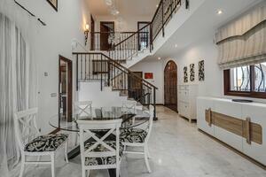 5 Bedroom Villa - Torviscas Alto (0)