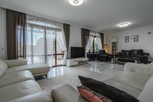 5 Bedroom Villa - Torviscas Alto (3)