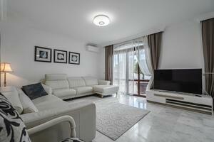 5 Bedroom Villa - Torviscas Alto (0)
