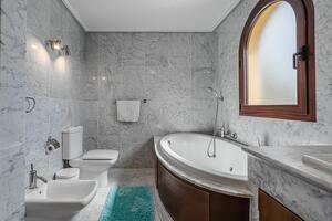 5 Bedroom Villa - Torviscas Alto (3)