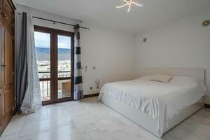 5 Bedroom Villa - Torviscas Alto (1)