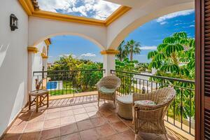 5 Bedroom Villa - Torviscas Alto (1)