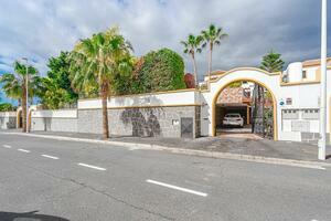 5 Bedroom Villa - Torviscas Alto (1)