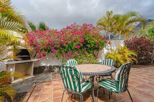 5 Bedroom Villa - Torviscas Alto (1)