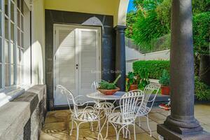 8 Bedroom Villa - Santa Cruz (0)