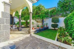 8 Bedroom Villa - Santa Cruz (3)