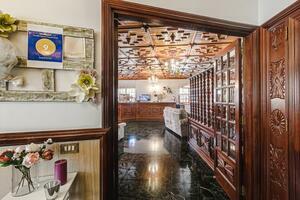 9 Bedroom Hotel - La Laguna (0)