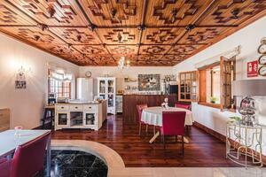 9 Bedroom Hotel - La Laguna (3)