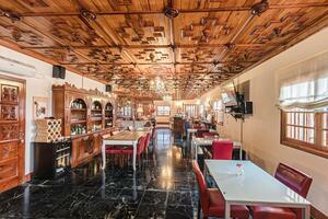 9 Bedroom Hotel - La Laguna (2)