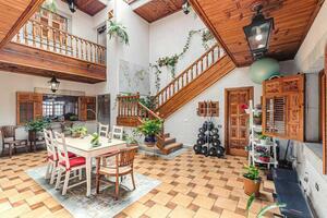9 Bedroom Hotel - La Laguna (0)