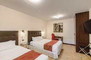 9 Bedroom Hotel - La Laguna (2)
