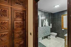 9 Bedroom Hotel - La Laguna (3)