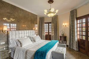9 Bedroom Hotel - La Laguna (3)