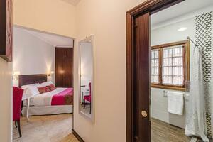 9 Bedroom Hotel - La Laguna (1)
