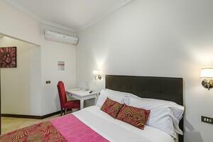 9 Bedroom Hotel - La Laguna (3)