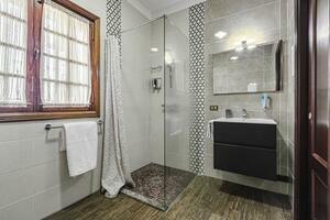 9 Bedroom Hotel - La Laguna (0)