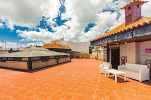 9 Bedroom Hotel - La Laguna (3)