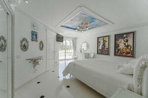 6 Bedroom Villa -  La Caleta (0)