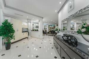 6 Bedroom Villa -  La Caleta (3)