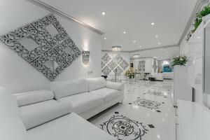 6 Bedroom Villa -  La Caleta (0)