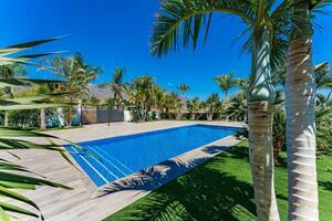6 Bedroom Villa -  La Caleta (3)
