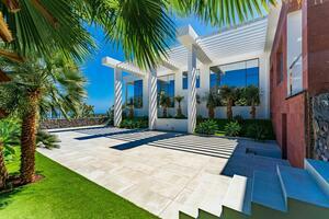 6 Bedroom Villa -  La Caleta (3)