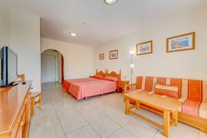 79 Bedroom Hotel - Costa del Silencio (2)