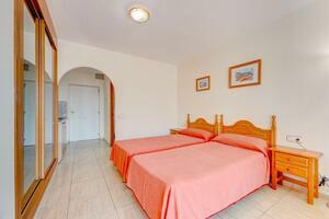Отель с 90 спальнями - Costa del Silencio (1)