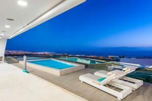 5 Bedroom Villa -  La Caleta (2)