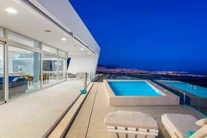 5 Bedroom Villa -  La Caleta (3)