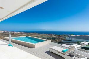 5 Bedroom Villa -  La Caleta (1)