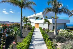 5 Bedroom Villa -  La Caleta (1)