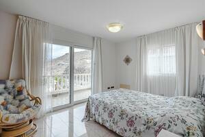 6 Bedroom Villa - Roque del Conde (0)