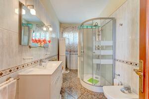 6 Bedroom House - Tijoco Alto (0)