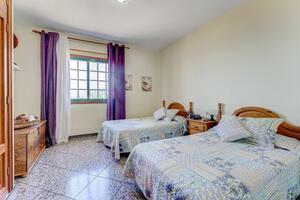 6 Bedroom House - Tijoco Alto (0)