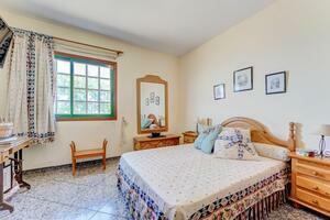 6 Bedroom House - Tijoco Alto (3)