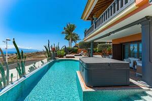 Luxury 4 Bedroom Villa - Adeje (2)