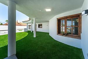 5 Bedroom Villa - Playa Paraíso (0)