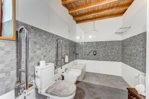 20 Bedroom Hotel - Los Realejos (0)