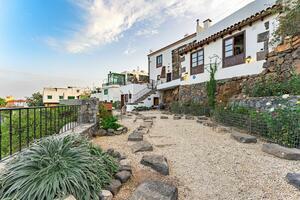 4 Bedroom House - Vilaflor (0)