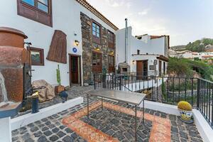 4 Bedroom House - Vilaflor (0)