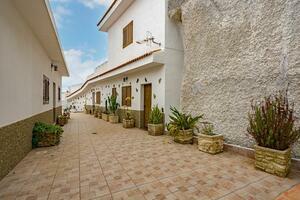 5 Bedroom House - Granadilla de Abona (3)