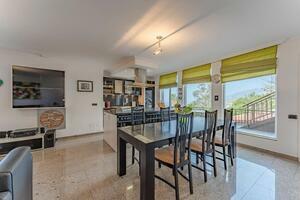 9 Bedroom Villa - Alcalá (3)
