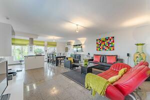 9 Bedroom Villa - Alcalá (0)