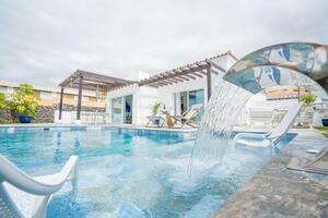 5 Bedroom Villa - Playa Paraíso (3)